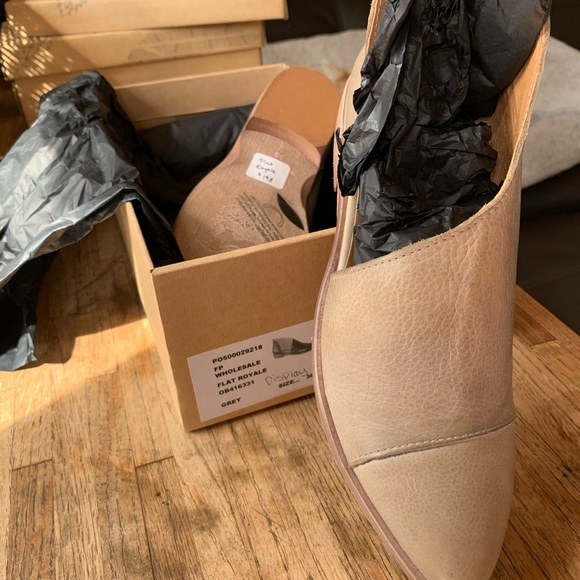 🆕 NWT Free People Flat Royale shoes size 6 - Picture 3 of 5
